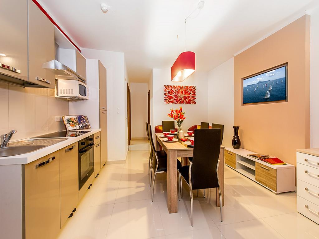 Bayside Apartments Сент Джулианс Экстерьер фото